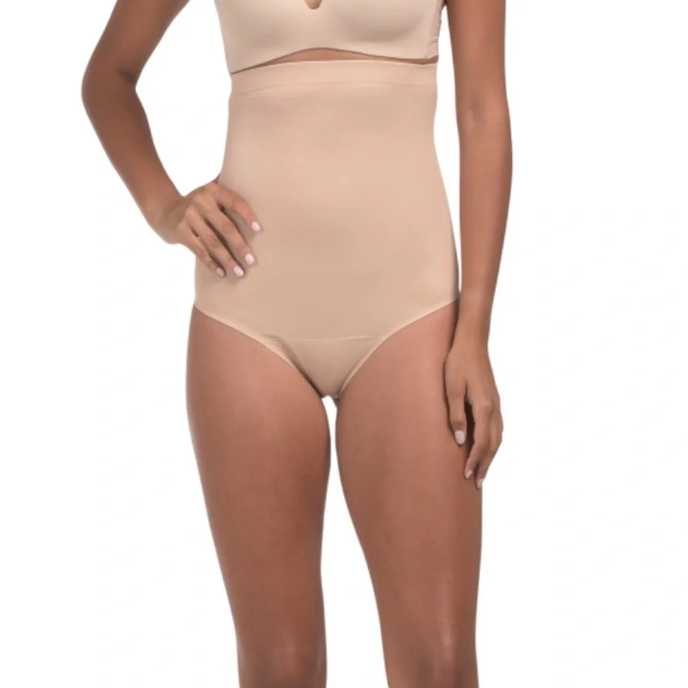 Spanx Flawless Finish High-Waisted Thong Red Hot Spanx NEW 2X Neutral